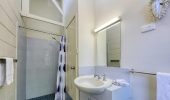 The bathroom of a Studio Villa at Rainbow Beach Holiday Village